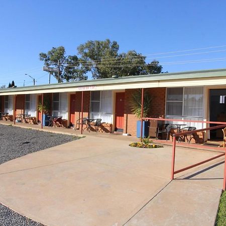 Cross Roads Motel 科巴 外观 照片